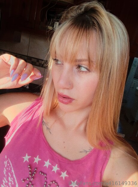 Cameronziegler pretty model image