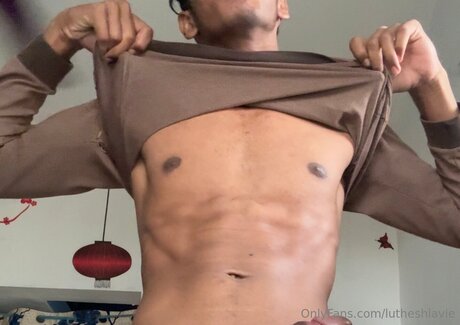 Lutheshlavie top profile image