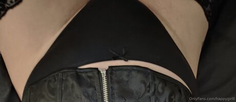 Happygirlll top profile image