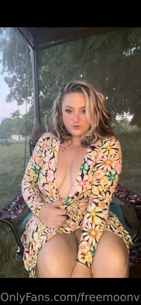 Freemoonvixxen porn actress pics