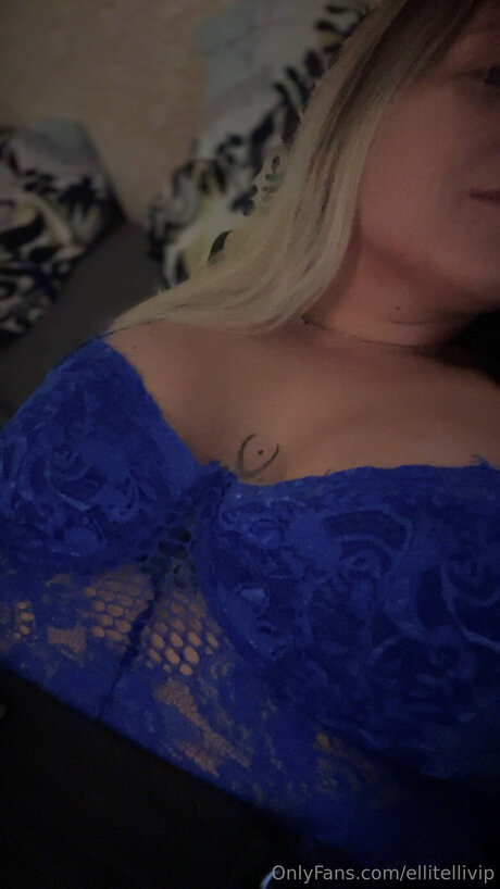 Ellitellivip model nudes pics