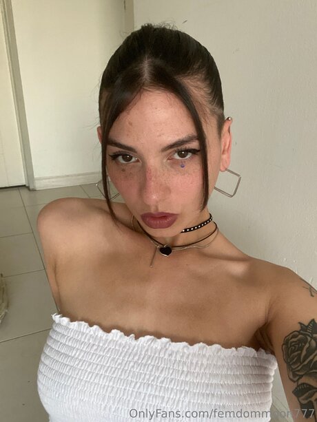 Baddieluna777 pornstar exclusive pictures