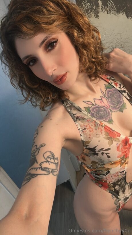 Frenchyy0o erotic pornstar galleries