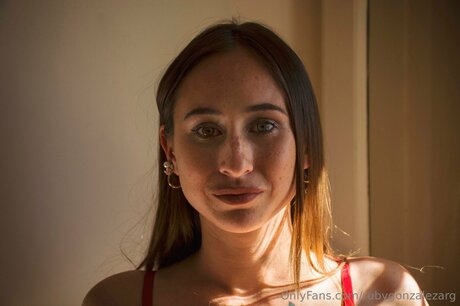 Rubimorin naked model picture
