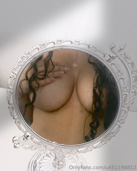 and onlyfans sexy naked pic