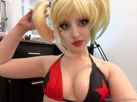 Decayingpeach exclusive star pics