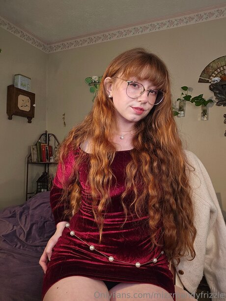 Mizzmandyfrizzle nude pornstar images