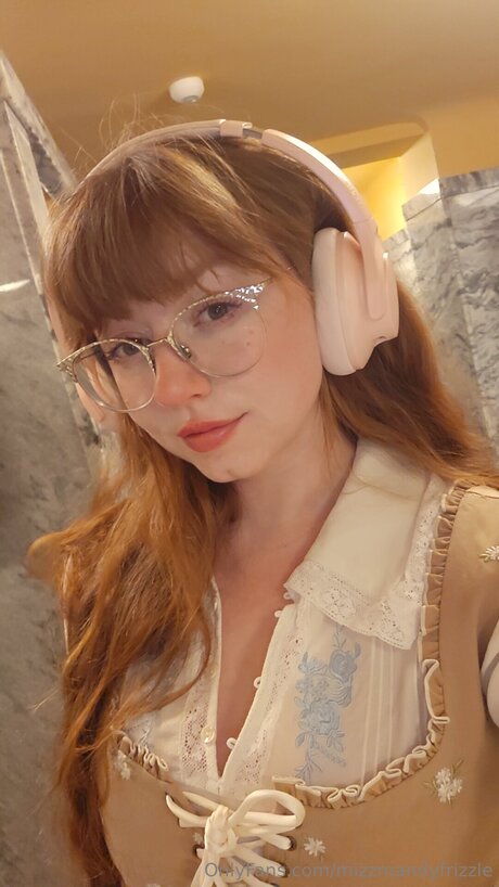 Mizzmandyfrizzle model xxx images
