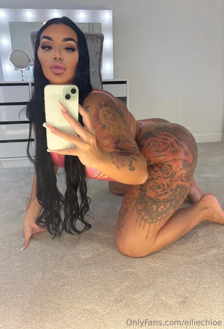 Elliechloe star pretty pics