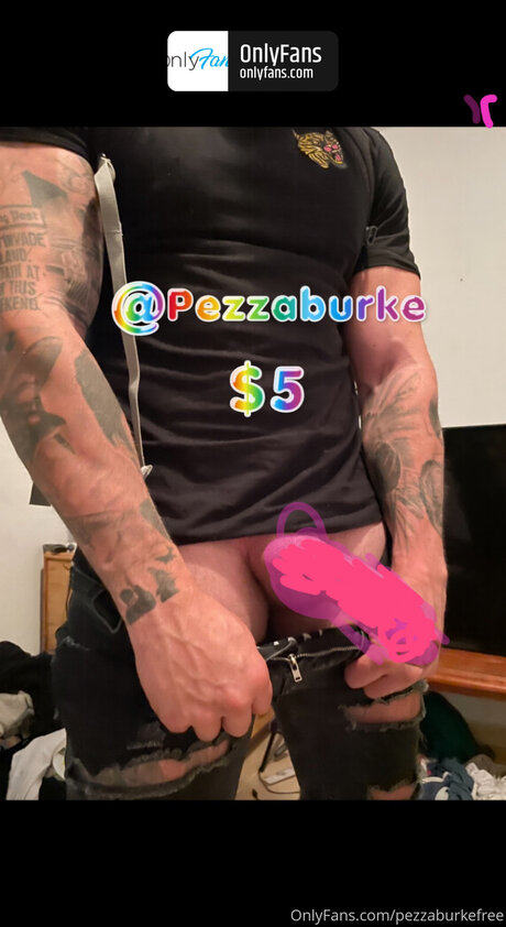 Pezzaburke66 sex model picture