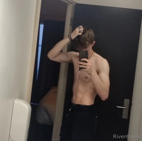 Riventwink star nudes image