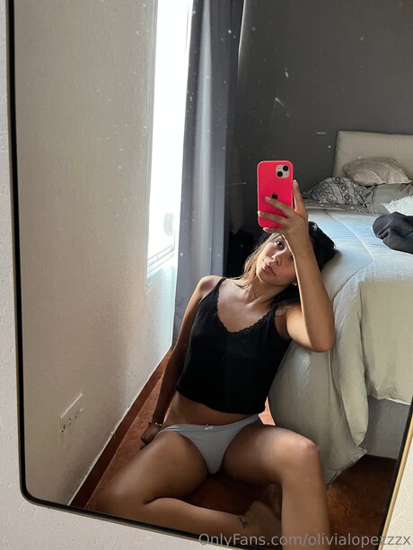 Olivialopezzzx nice actress archive