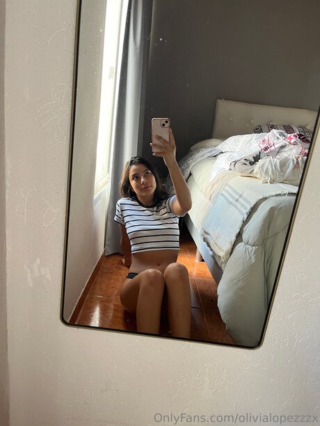 Olivialopezzzx nudes model pictures