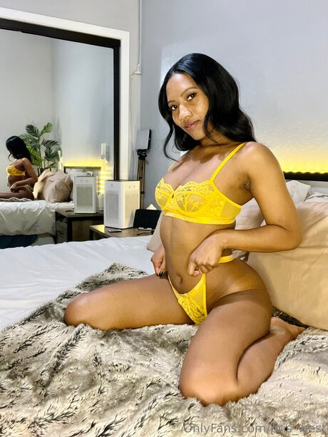 Pris West Free nude pornstar photos