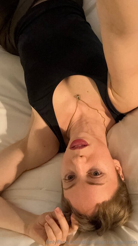 Diemilitanteveganerin beautiful model archive