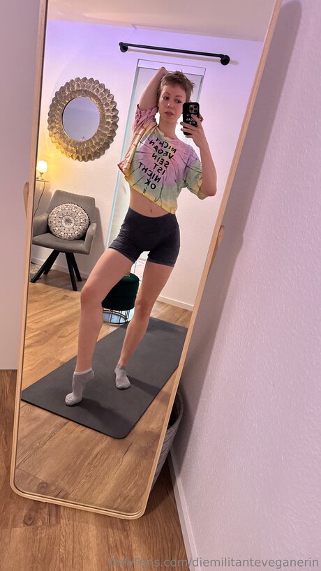 Diemilitanteveganerin star erotic image
