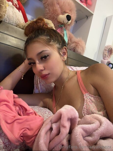 Aryalopezx top profile image