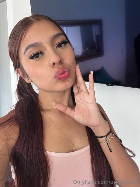 Aryalopezx perfect pornstar gallery