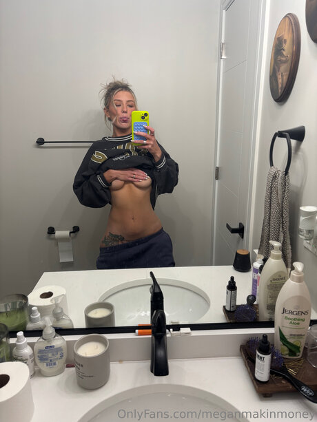 Meganmakinmoney star sex archive