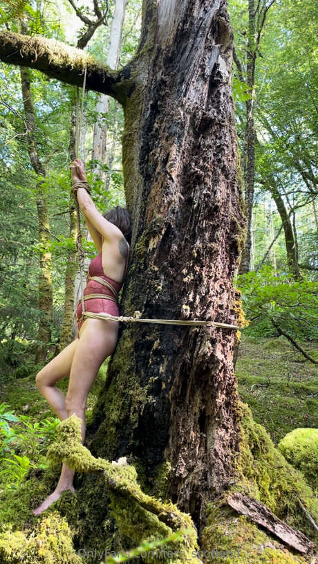 Fern Scotland nude star pic
