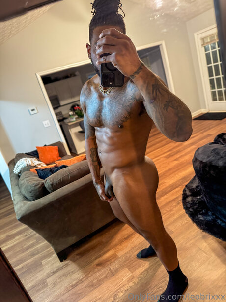 Leobrixxx porn star pic