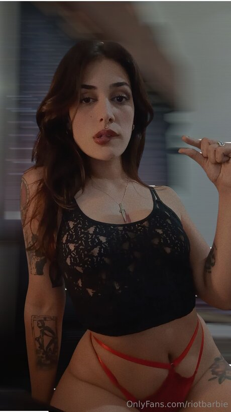 Riotbarbie naked model picture