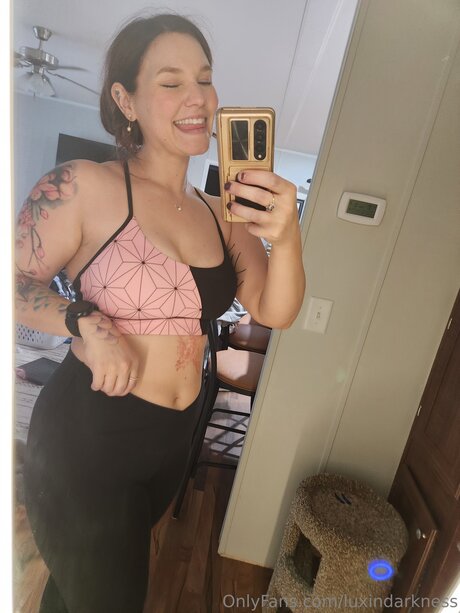 Luxindarkness nude pornstar pics