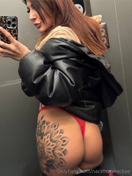hippie onlyfans adult pic