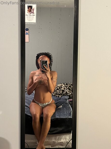 Kittycvnt nude model photos