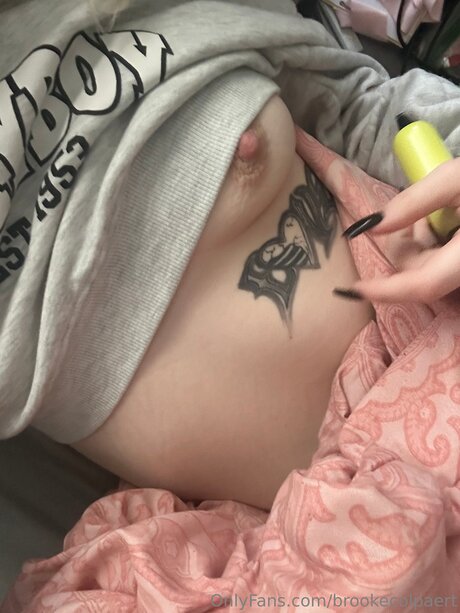 Brookecolpaert naked star pic