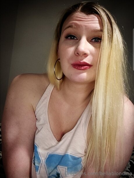 Bellablondina star exclusive gallery