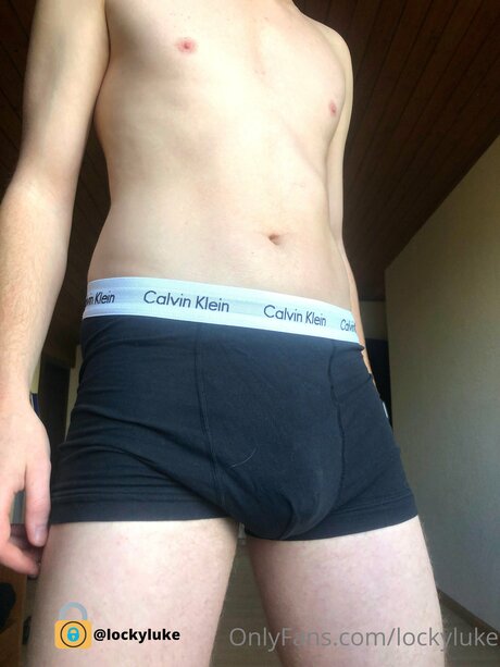 Lockyluke model exclusive picture