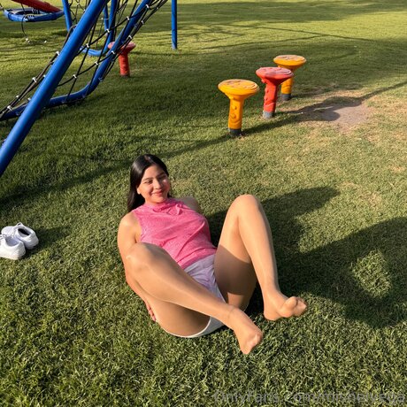 thigh onlyfans pretty photos