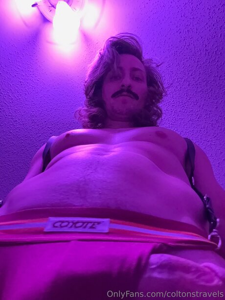 Coltonstravels naked model photo