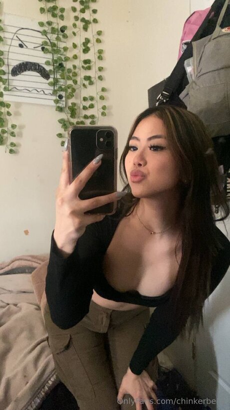 Chinkerbella pornstar naked pic