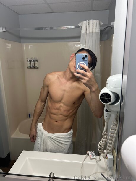 Sxyfshrmn star erotic pictures