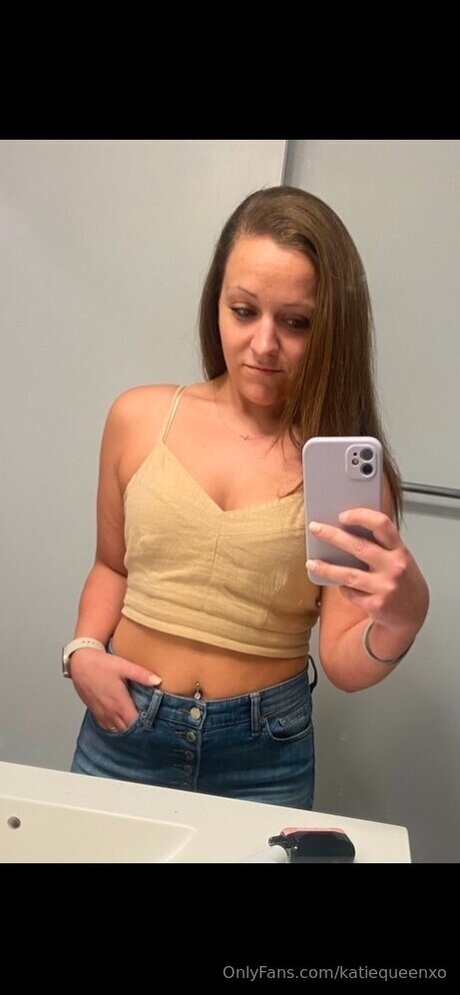 pretty onlyfans top image