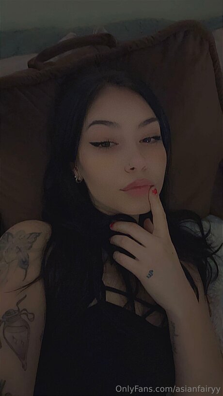 Asianfairyy erotic pornstar photo