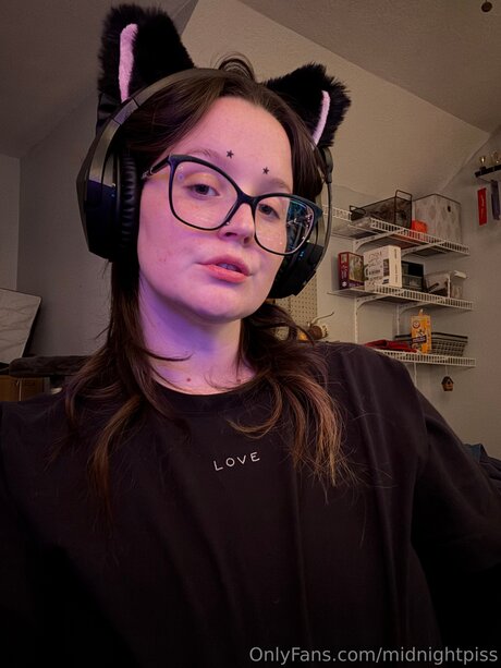 Lilsuccuwubus nude model photo