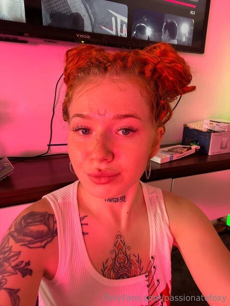 Passionatefoxy hot actress archive