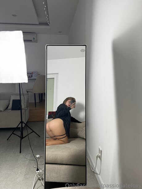 Passionatefoxy exclusive actress photo