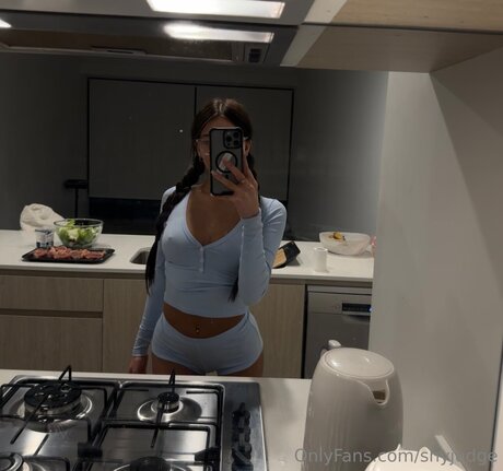 Shyjudge nudes model galleries