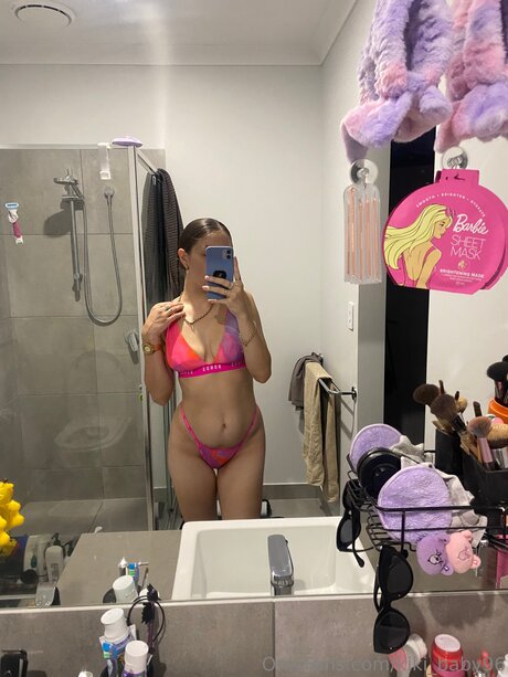 Kiki Baby96 erotic pornstar picture