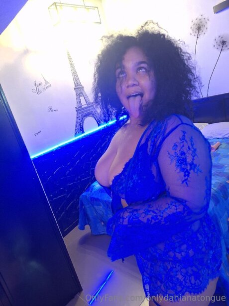 Onlydahianatongue nude actress pic
