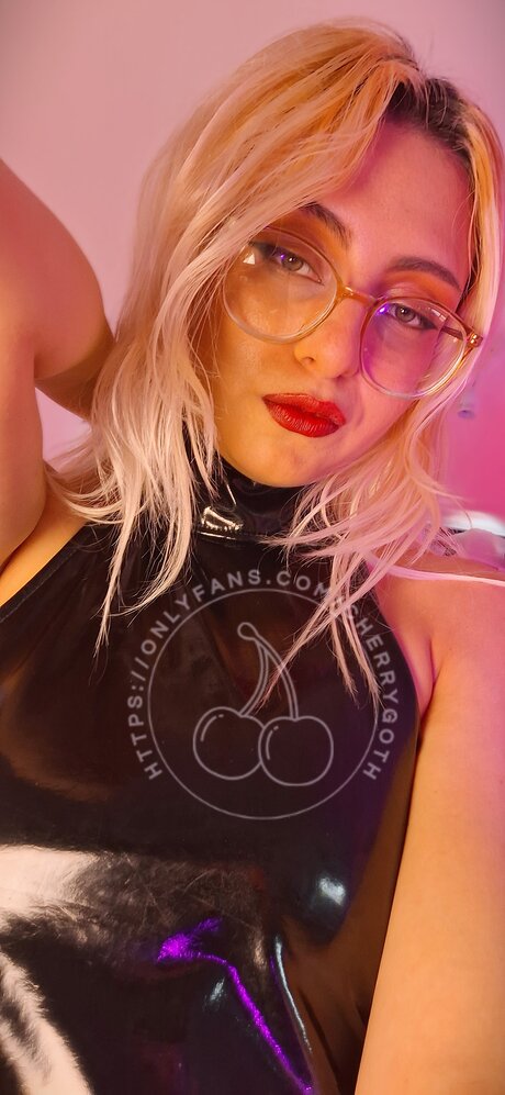 Cherrygoth star hot image