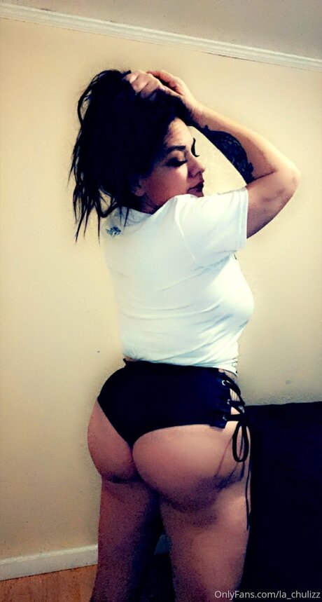 La Chulizz model beautiful picture