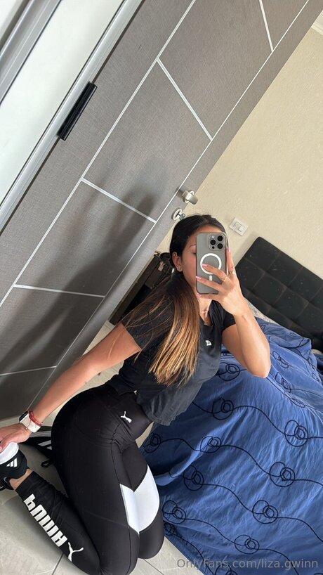 blonde midget onlyfans pornographic images
