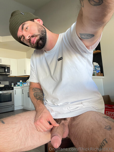 Thickrichardxxl model perfect photos