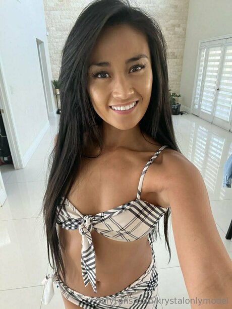 Krystalonlymodel model sex pics