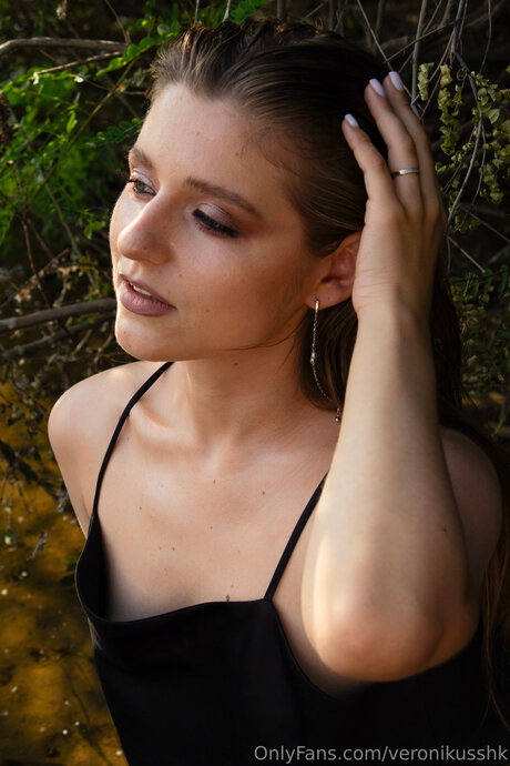 Veronikusshk model sexy pic